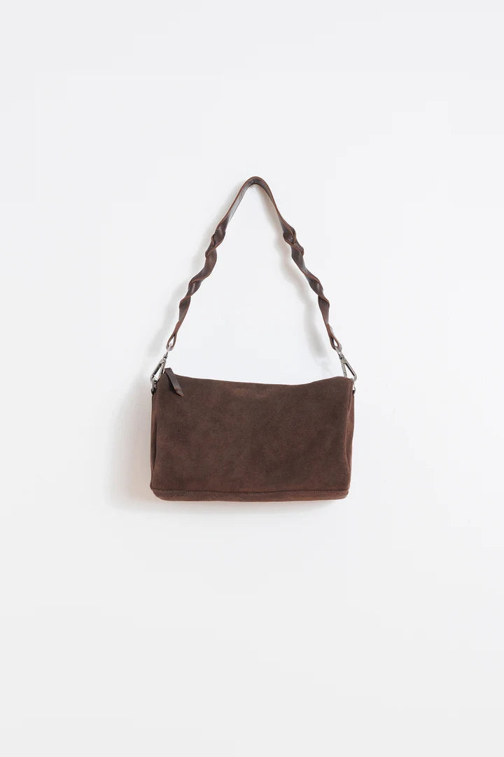 Bolso de hombro alargado chocolate INDI & COLD