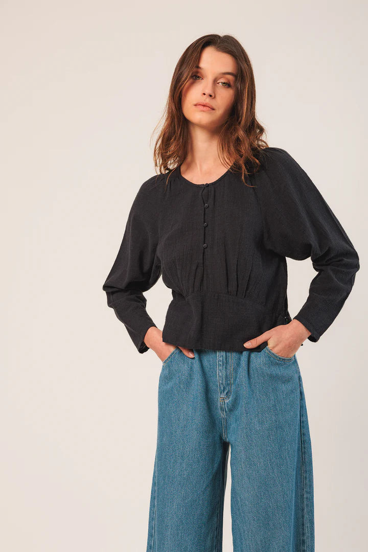 Blusa silueta navy INDI & COLD