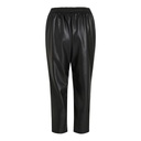 Pantalón de efecto cuero con cintura alta. 2 bolsillos. Cintura elástica con cordón. Color negro.