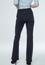  Pantalón flare con cierre delantero color negro