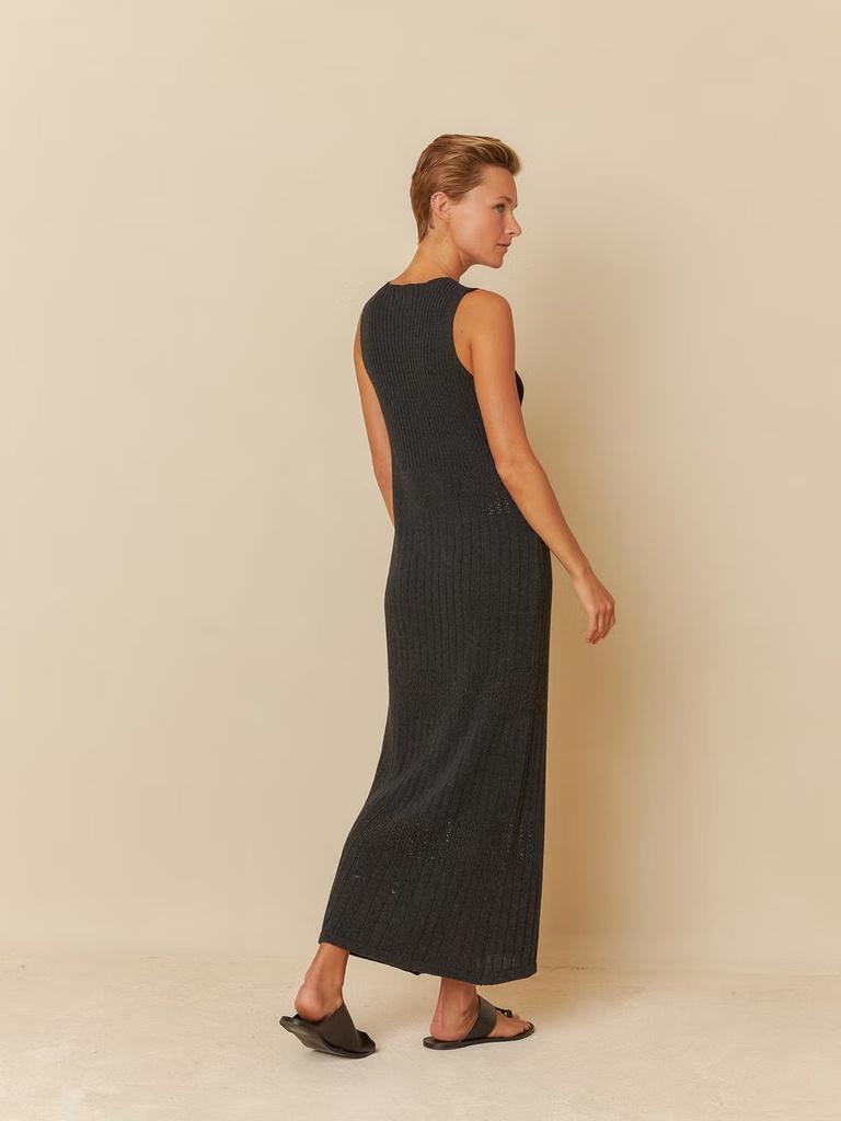 Vestido color carbón