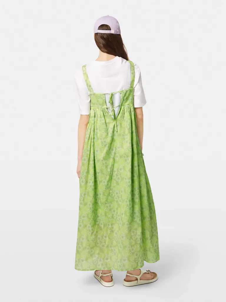 UFU00618T_U739_MDL_BCK.webp
