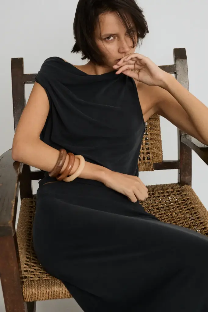 falda-nicole-carbon-mod-pv25-eseoese-13adl.webp