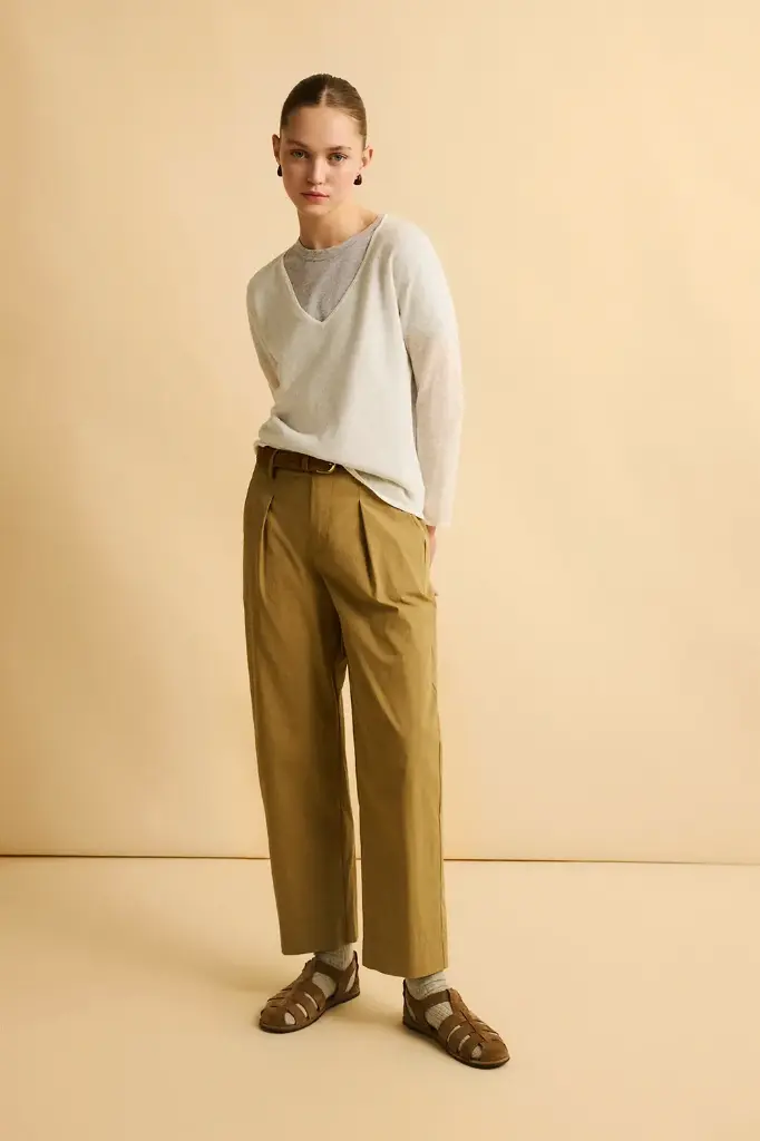 Pantalón tobillero color camel