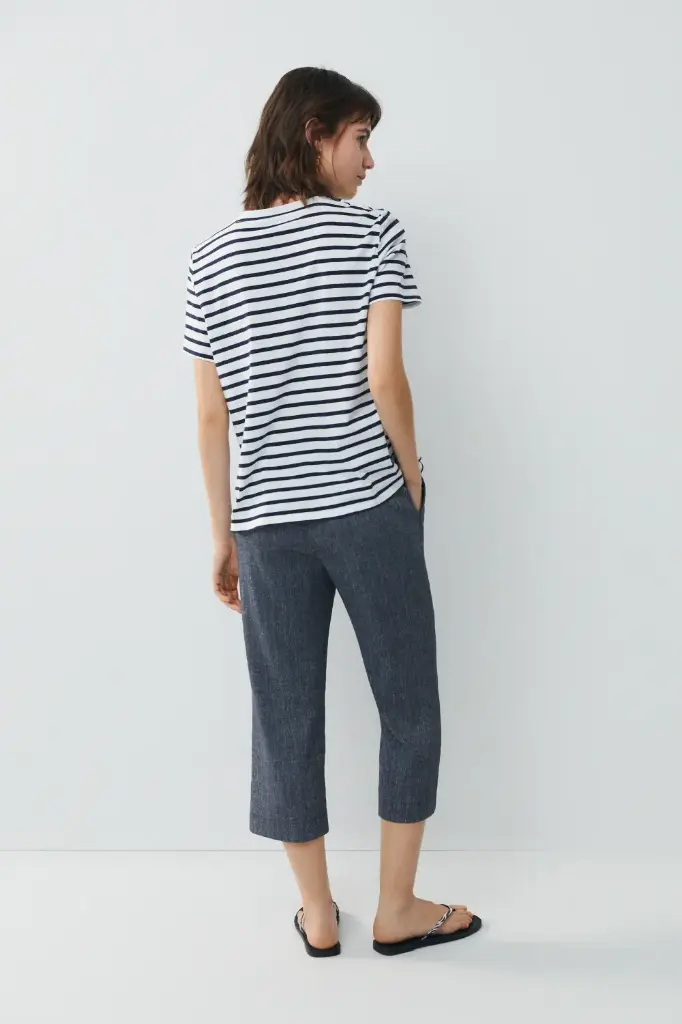 camiseta-stripes-navy-mod-pv25-eseoese-4adl.webp