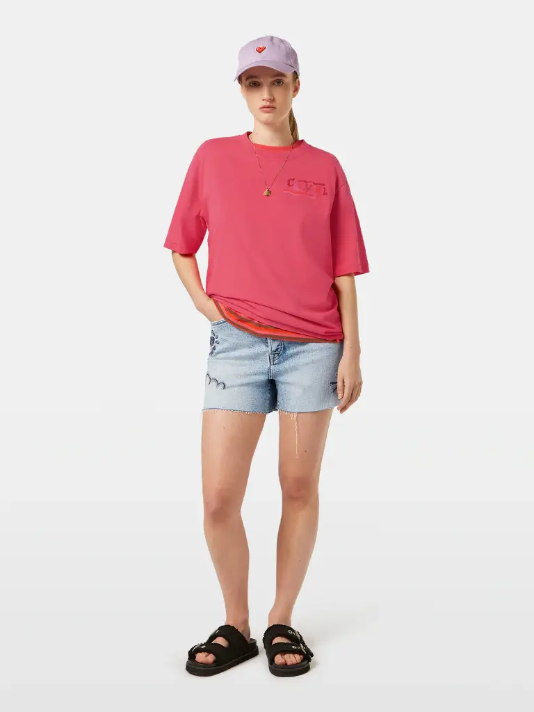 U9A00655T_U641_MDL_FNT.webp