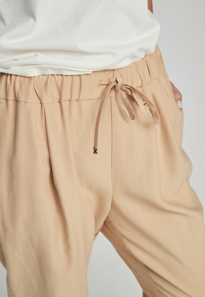 Pantalón camel 
