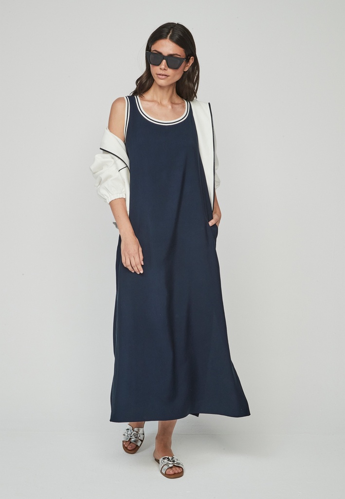 Vestido largo desmangado azul