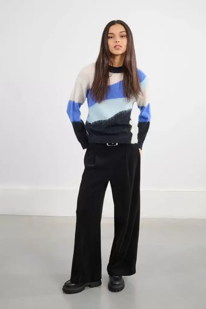 jersey-de-manga-larga-motivo-geometrico (1).webp