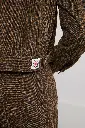 chaqueta-de-manga-larga-estampado-animal (2).webp