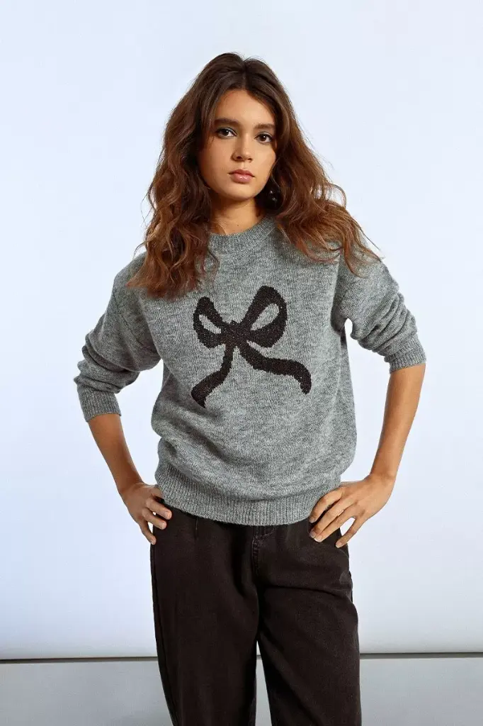 jersey-de-manga-larga-estampado-lazo (3).webp