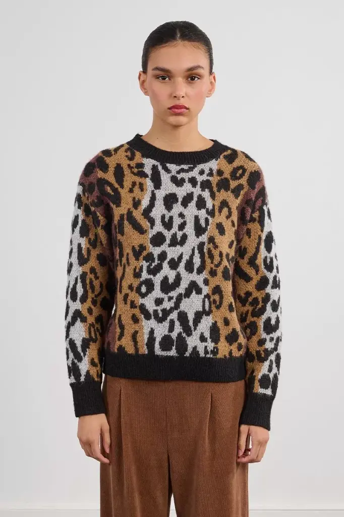jersey-de-manga-larga-estampado-animal (2).webp