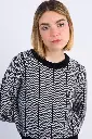 bufanda-con-flecos-y-estampado-animal (5).webp