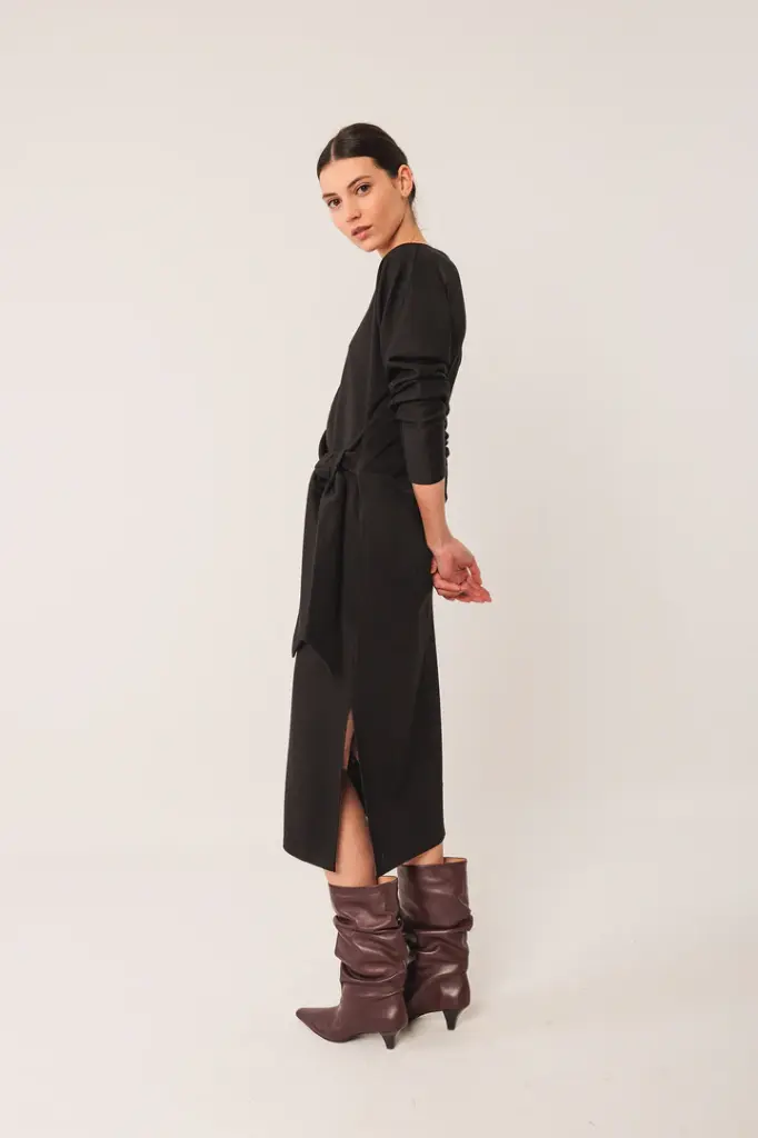vi25nm362_900_4.webp