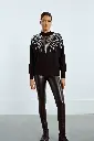 jersey-de-manga-larga-estampado-rayas (5).webp