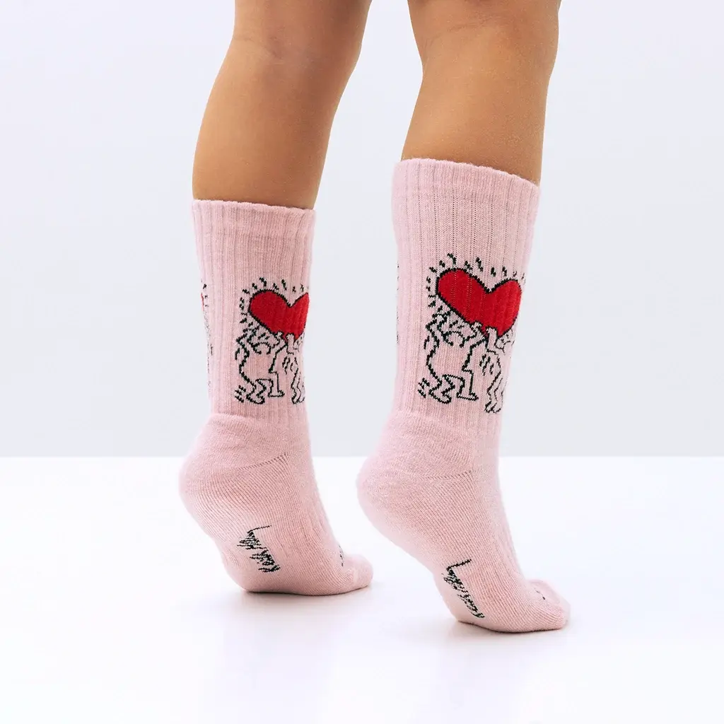 Kids-Athletic-Keith-Haring-Heart_Pink_3.webp