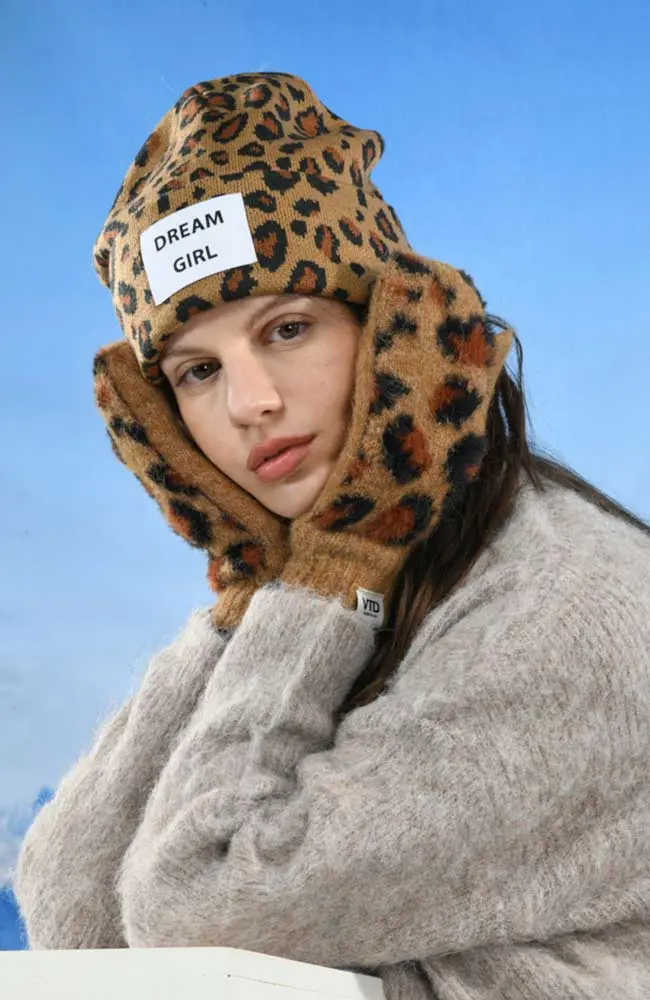 dream-girl-wanten-muts.webp