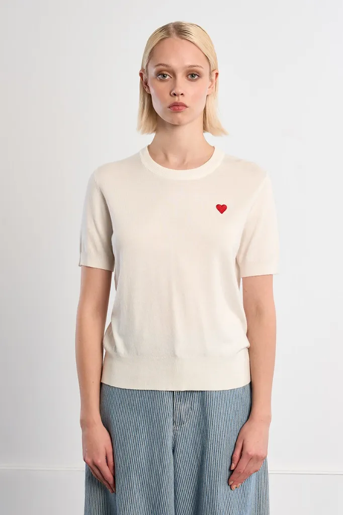 jersey-de-mujer-de-manga-corta-estampado-corazon- (2).webp