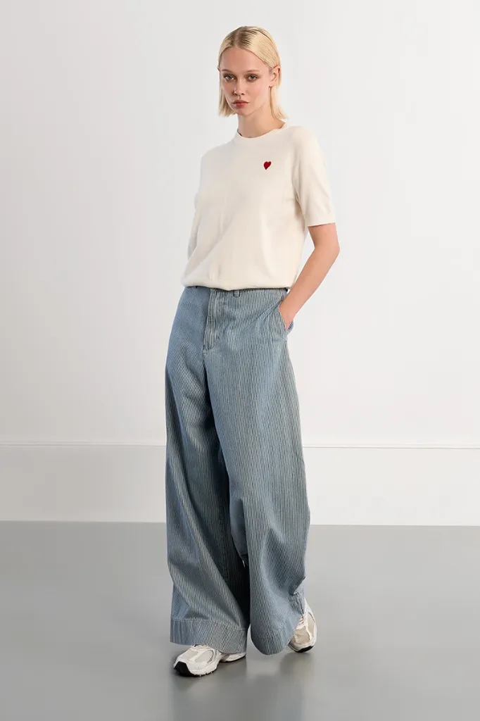 jersey-de-mujer-de-manga-corta-estampado-corazon- (3).webp