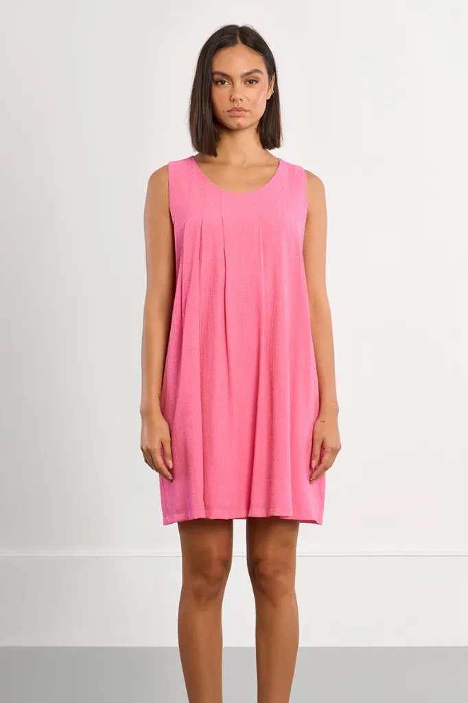 vestido-corto-de-manga-sisa-detalle-pliegues- (3).webp