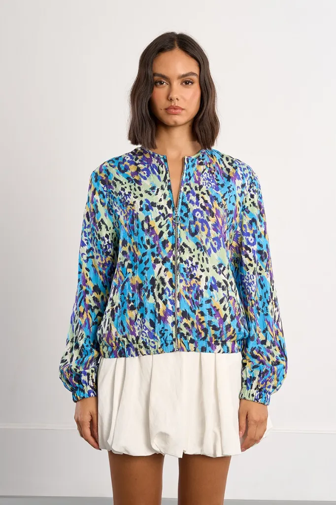 bomber-de-mujer-con-estampado-animal- (3).webp
