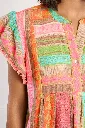 vestido-de-manga-corta-con-estampado-multicolor- (1).webp