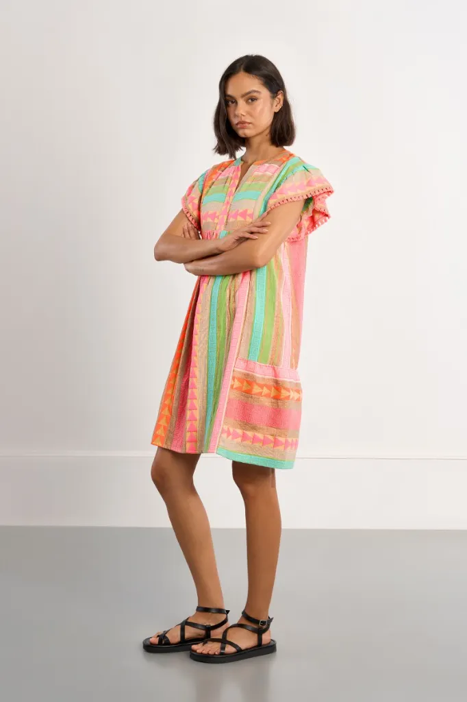 vestido-de-manga-corta-con-estampado-multicolor- (4).webp