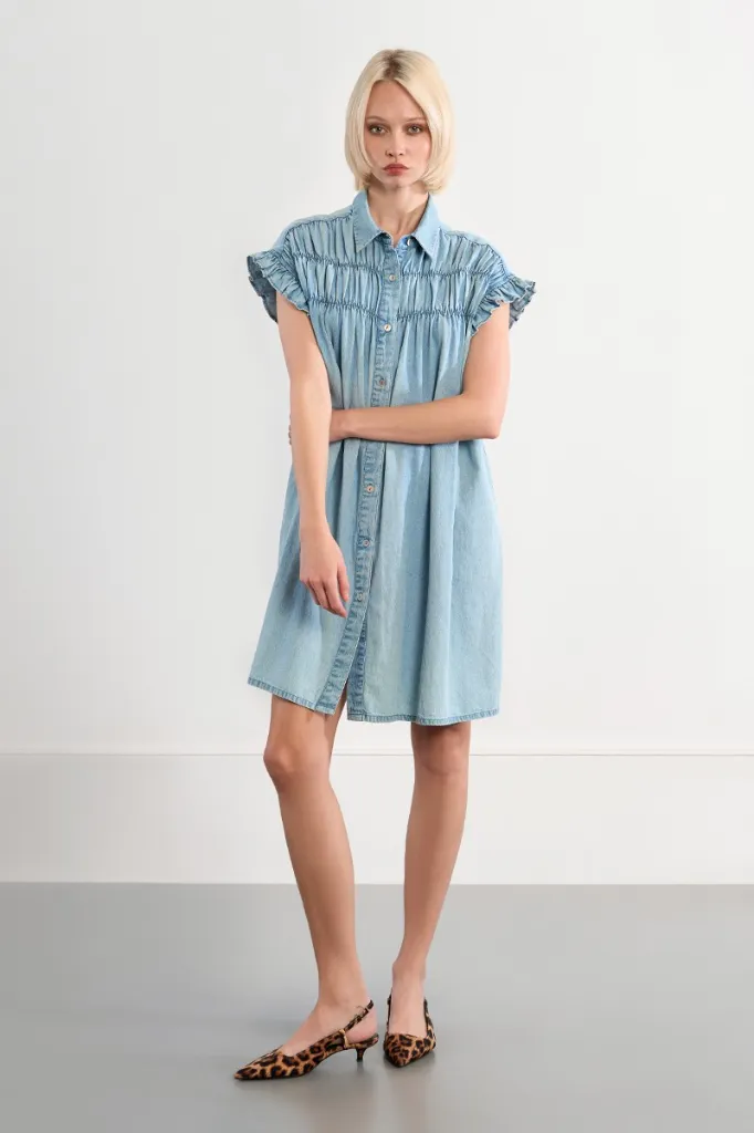 vestido-de-manga-corto-vaquero-detalle-pliegues- (1).webp