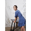 Vestido con puntilla y bordados color azul