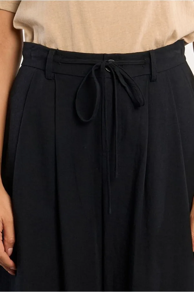 pantalon-de-mujer-largo-vaporoso- (1).webp