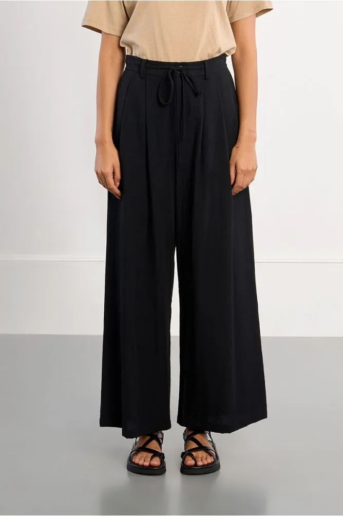 pantalon-de-mujer-largo-vaporoso- (3).webp