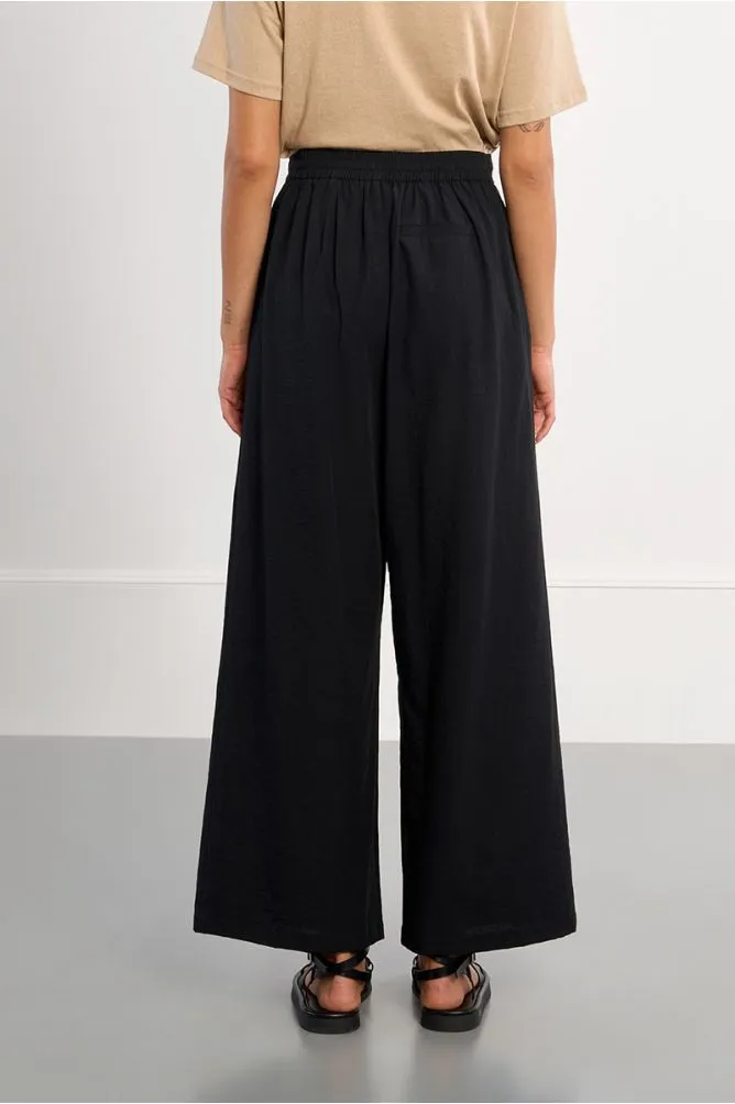 pantalon-de-mujer-largo-vaporoso- (2).webp