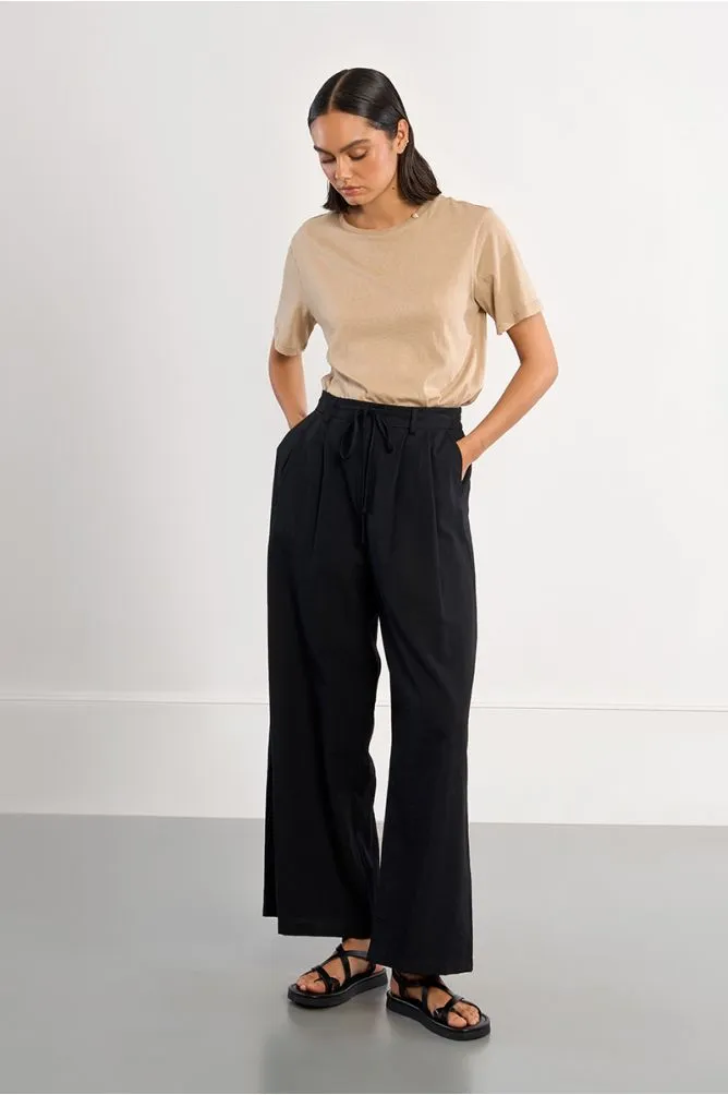 pantalon-de-mujer-largo-vaporoso-.webp