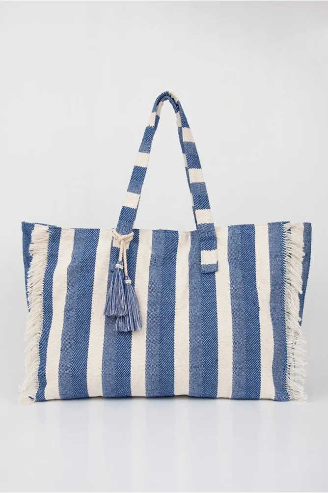 bolso-de-mujer-de-tela-con-estampado-y-flecos- (1).webp
