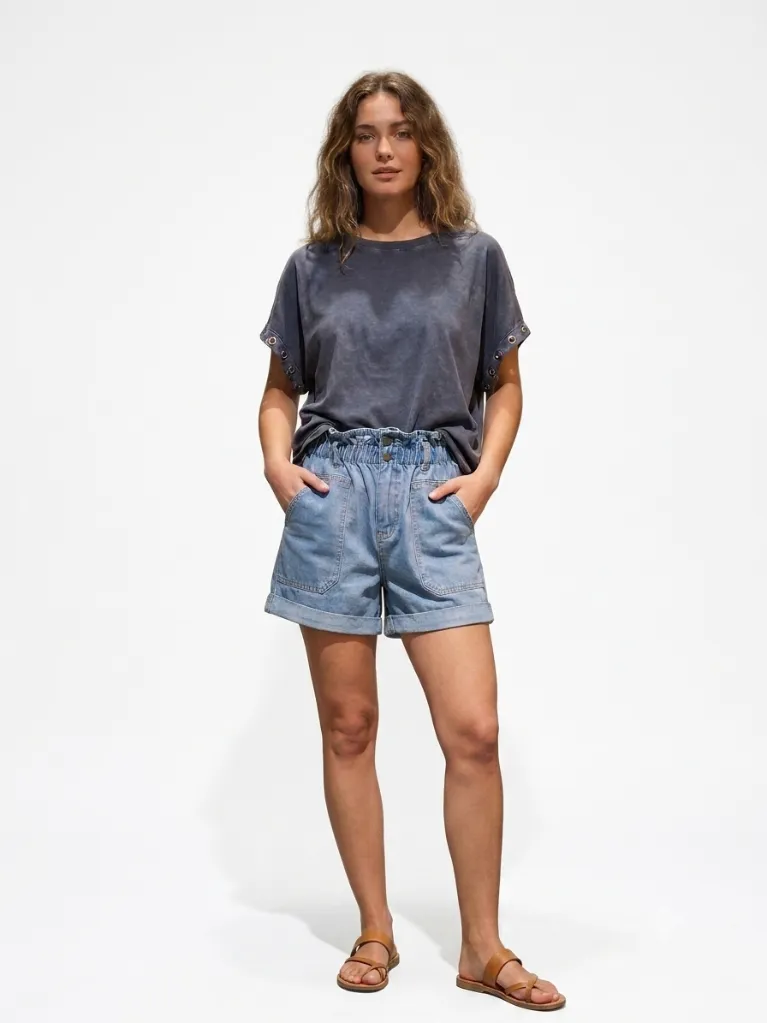 camiseta tachas blue pavone.webp