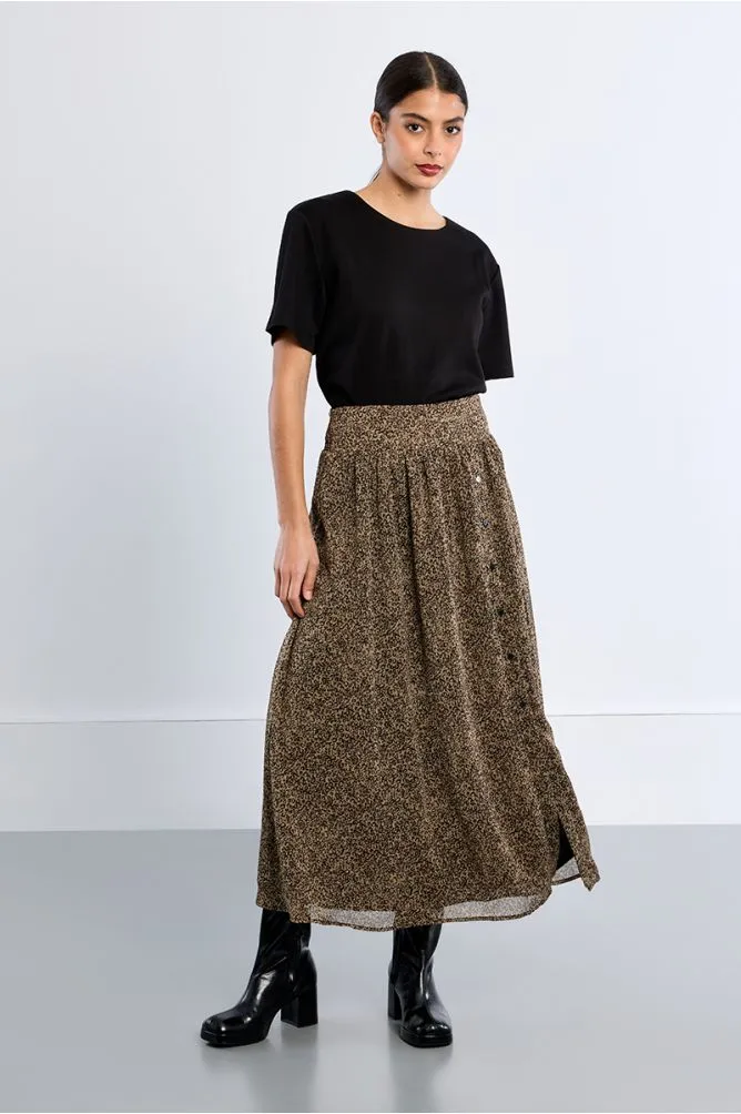 falda-larga-con-estampado-y-pliegues (2).webp