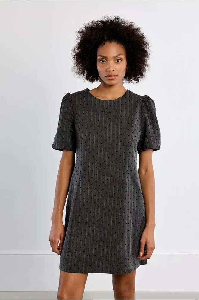 vestido-de-manga-corta-abullonada-con-estampado.webp