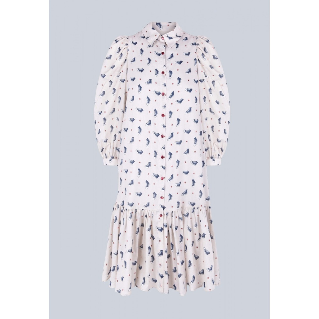 Vestido estampado zapatillas converse