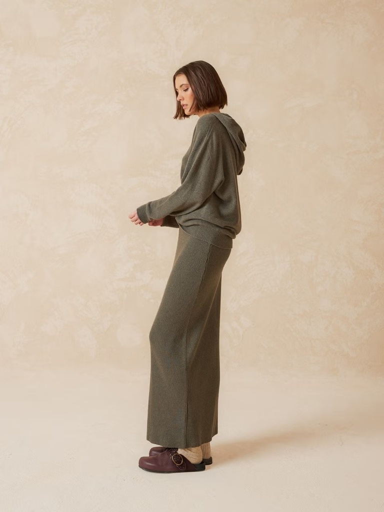 Falda lápiz canalé color khaki 