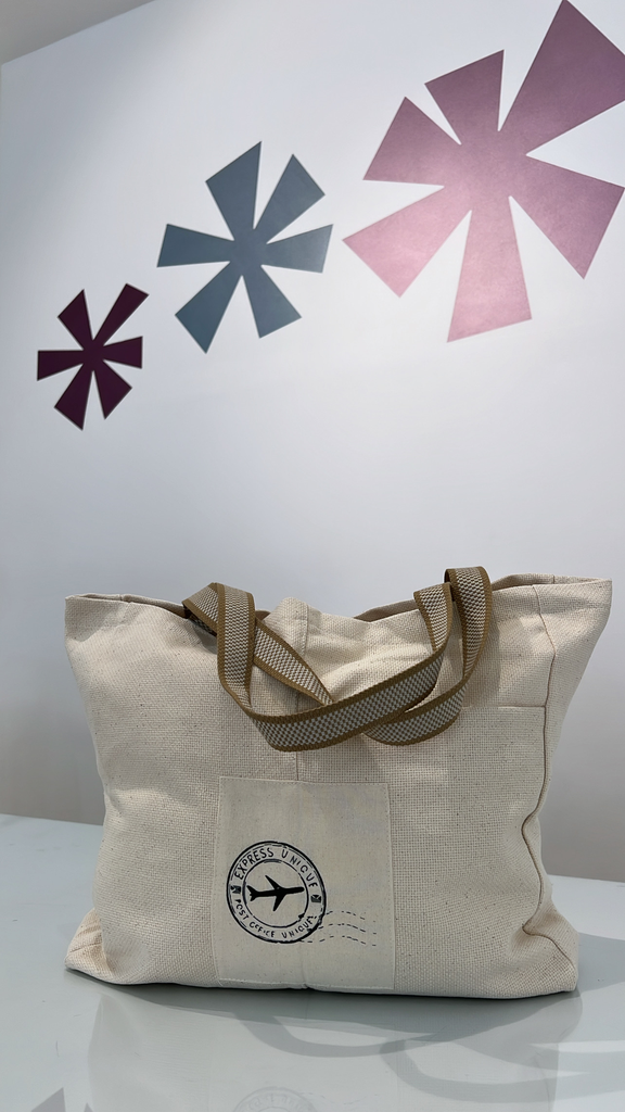 Tote bag travel