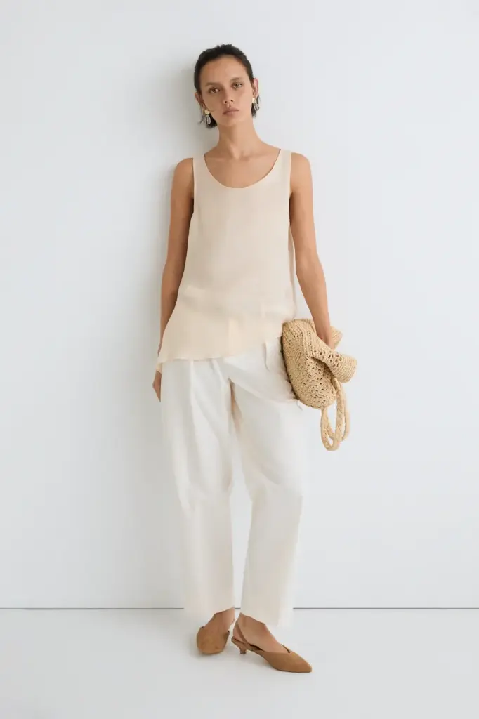 Pantalón tobillero color crema 