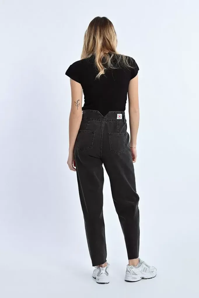 Pantalón vaquero mom fit LILI SIDONIO (26)