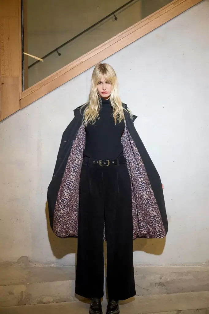 Gabardina midi negra 