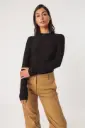 Camiseta ceñida costuras remalladas
