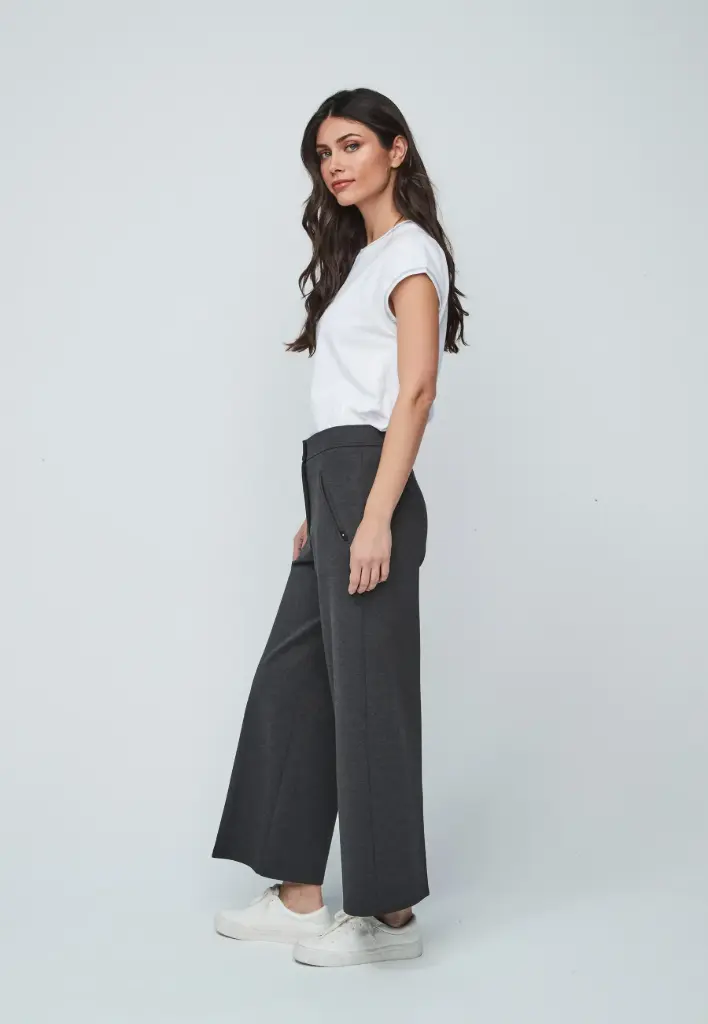 Pantalón pierna ancha gris amrengo