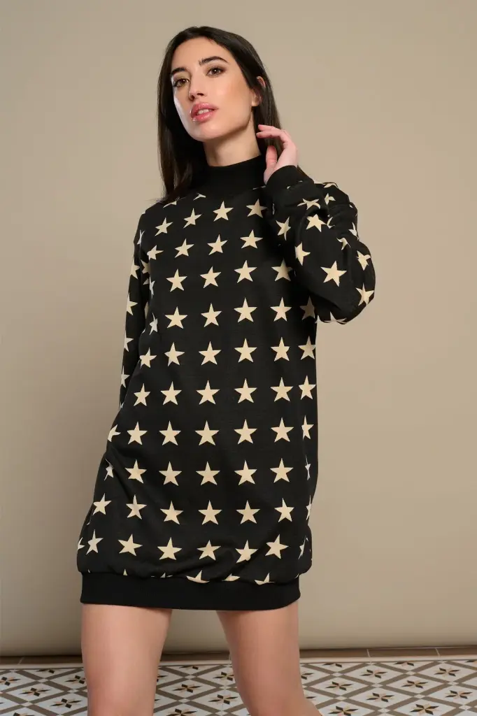 Vestido corto estampado de estrellas