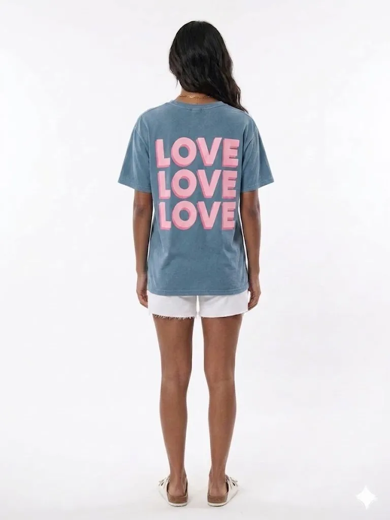 Camiseta LOVE LOVE LOVE azul denim