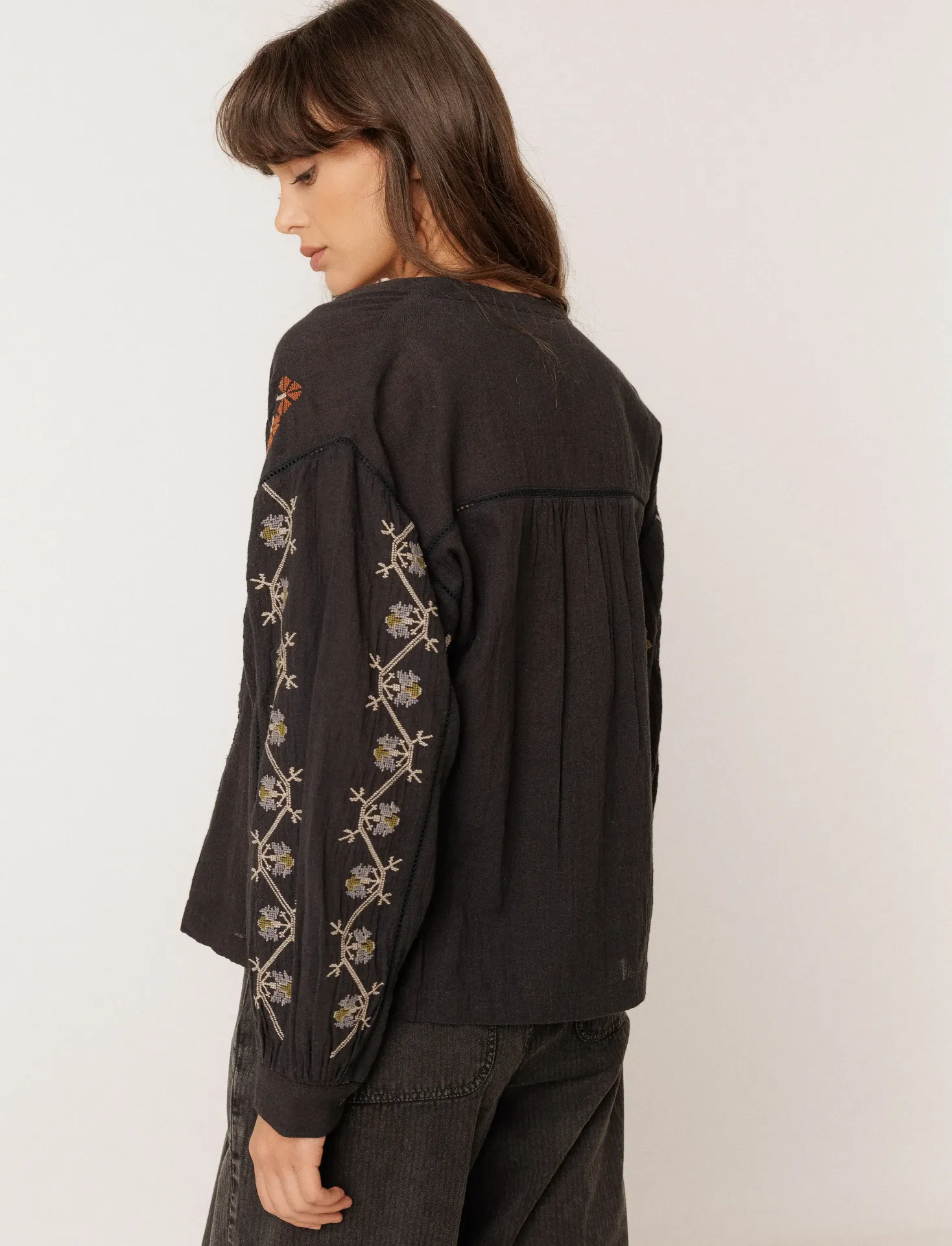 Camisa bordados punto de cruz INDI & COLD
