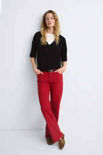 Pantalón denim rojo