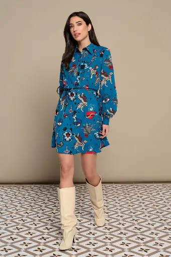 Vestido estampado gatos alados y corazones